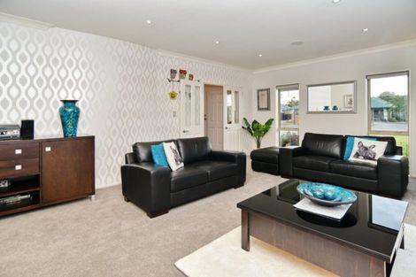 Photo of property in 8 Goodwood Close, Rangiora, 7400