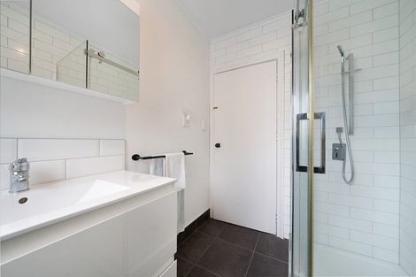 Photo of property in 2 Riserra Drive, Ranui, Auckland, 0612