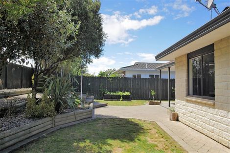 Photo of property in 100 John F Kennedy Drive, Milson, Palmerston North, 4414