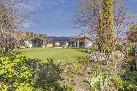 Photo of property in 60 Neplusultra Street, Cromwell, 9310