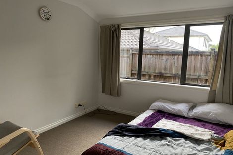 Photo of property in 12 Newbury Place, Schnapper Rock, Auckland, 0632