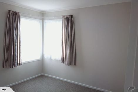 Photo of property in 1/43 Edgecombe Street, Newlands, Wellington, 6037