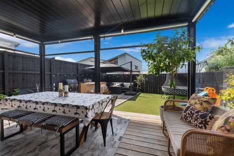 Photo of property in 11 Oioi Road, Hobsonville, Auckland, 0616