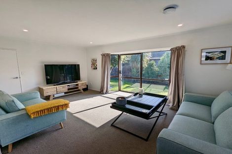 Photo of property in 139 Sawyers Arms Road, Northcote, Christchurch, 8052