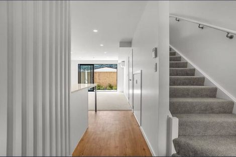 Photo of property in 7/27 Main Road, Wainuiomata, Lower Hutt, 5014