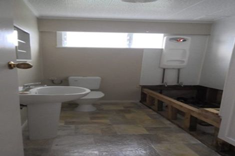 Photo of property in 53 Great South Road, Papakura, 2110