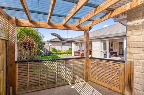 Photo of property in 194 Milne Drive, Paraparaumu, 5032