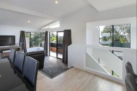 Photo of property in 55 Marellen Drive, Red Beach, 0932