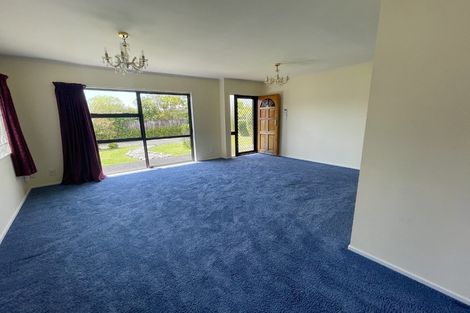 Photo of property in 15b Roberts Road, Te Atatu South, Auckland, 0610
