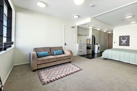 Photo of property in 102/3u Roxburgh Street, Mount Victoria, Wellington, 6011