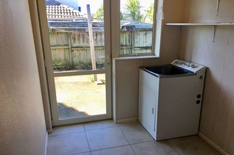 Photo of property in 10 Franshell Crescent, East Tamaki, Auckland, 2013