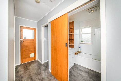 Photo of property in 22 Somerset Crescent, Highbury, Palmerston North, 4412