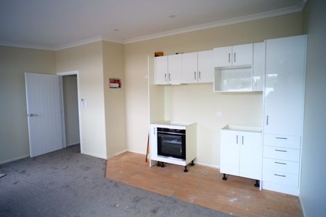 Photo of property in 19u2 Collins Avenue, Tawa, Wellington, 5028
