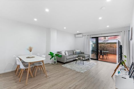 Photo of property in 37 Eileen Newey Place, Henderson, Auckland, 0612