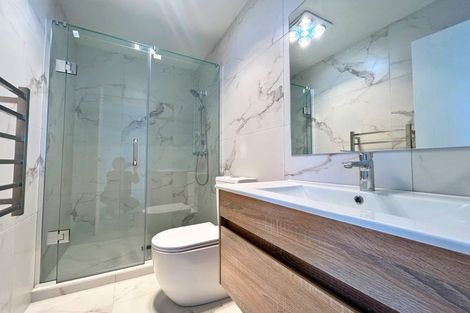 Photo of property in 723b Massey Road, Mangere, Auckland, 2022