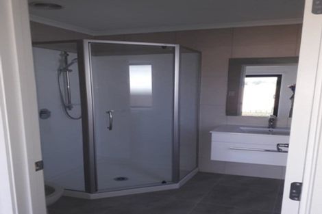 Photo of property in 5 Park Chester Road, Pukekohe, 2120