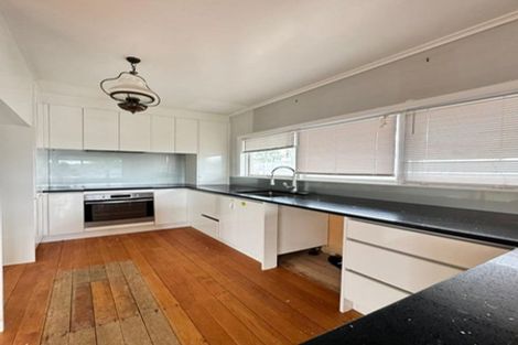 Photo of property in 9 Spargo Road, Massey, Auckland, 0614