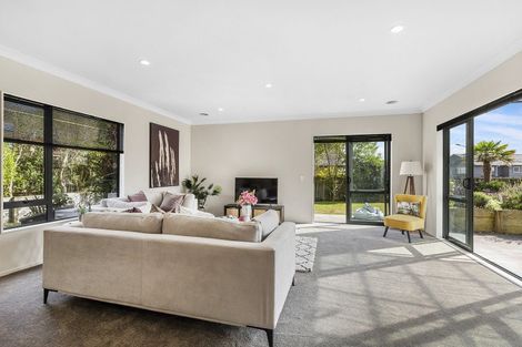 Photo of property in 4 Edington Grove, Churton Park, Wellington, 6037