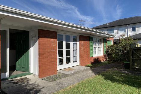 Photo of property in 17 Seaspray Drive, Mount Maunganui, 3116