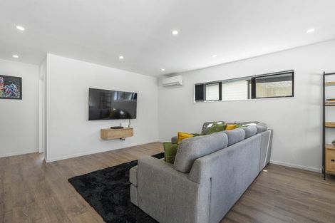 Photo of property in 16 James Laurie Street, Henderson, Auckland, 0612
