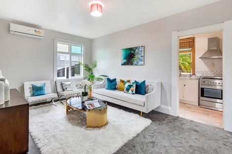 Photo of property in 55 Chislehurst Street, Henderson, Auckland, 0612