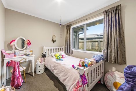 Photo of property in 5 Royalist Avenue, North New Brighton, Christchurch, 8083