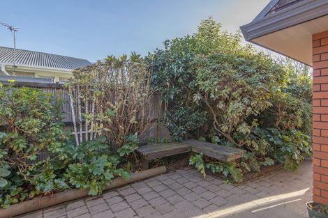 Photo of property in 423 Harewood Road, Harewood, Christchurch, 8051
