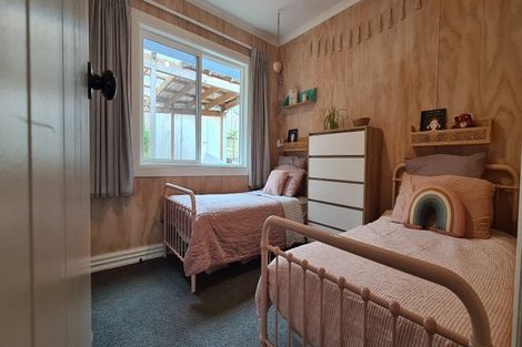 Photo of property in 46b Lees Grove, Wainuiomata, Lower Hutt, 5014