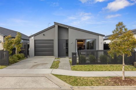 Photo of property in 26 Empire Crescent, Papamoa, 3118