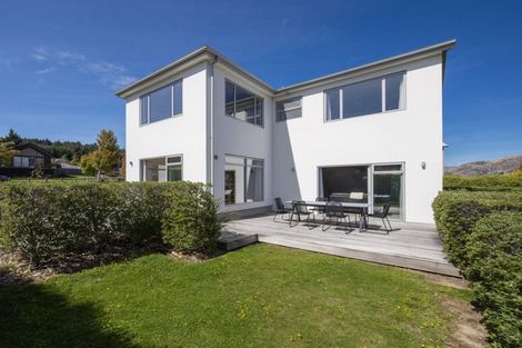 Photo of property in 18 Clutha Place, Wanaka, 9305