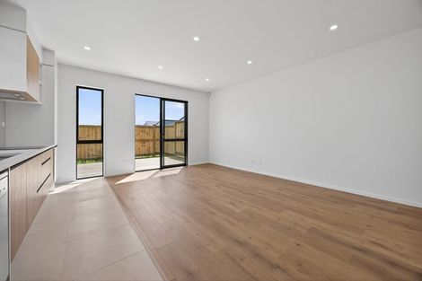Photo of property in 10 Kaapehu Street, Karaka, 2578