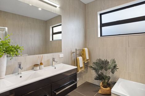 Photo of property in 76 Pinehurst Drive, Pauanui, Hikuai, 3579