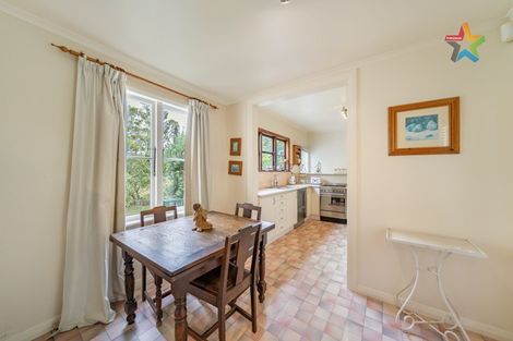 Photo of property in 1 Woodvale Grove, Fairfield, Lower Hutt, 5011