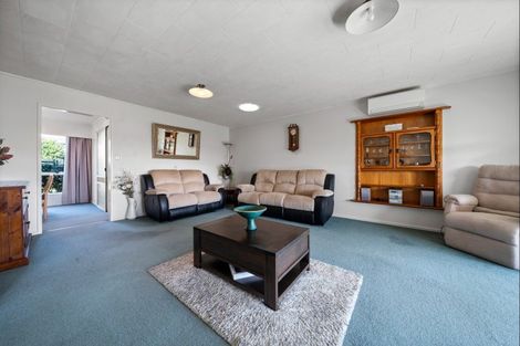 Photo of property in 19 Bronte Place, Whalers Gate, New Plymouth, 4310