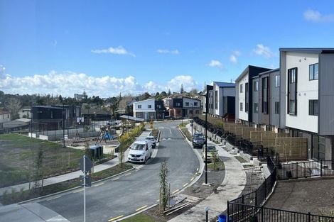 Photo of property in 3/25 Jabuka Street, Glen Eden, 0602