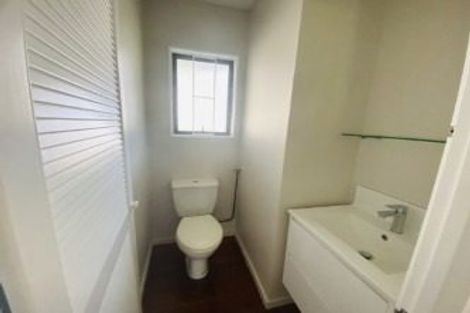 Photo of property in 131 Colwill Road, Massey, Auckland, 0614