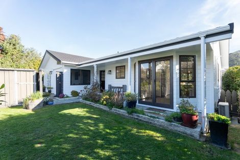 Photo of property in 9 Lakewood Avenue, Churton Park, Wellington, 6037