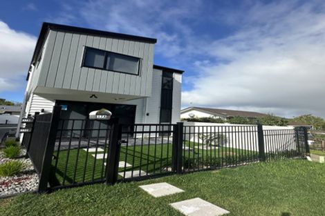 Photo of property in 17a Midgley Road, West Harbour, Auckland, 0618