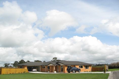 Photo of property in 25 Elizabeth Grove, Stratford, 4332