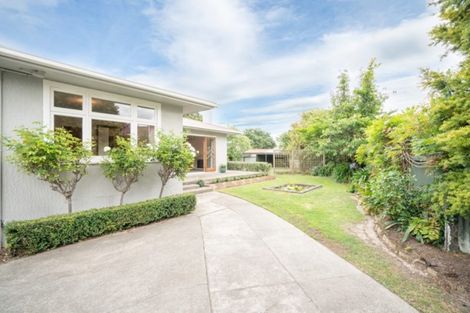 Photo of property in 4 Milson Line, Roslyn, Palmerston North, 4414