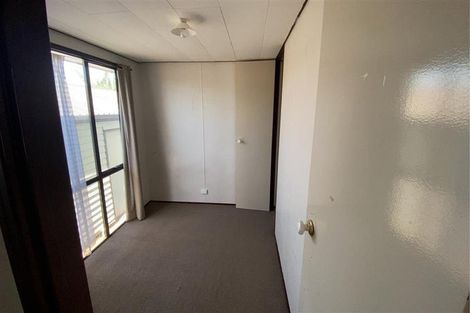 Photo of property in 34 Bernina Place, Weymouth, Auckland, 2103