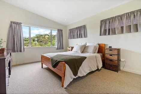 Photo of property in 27 Matheson Road, Red Beach, 0932