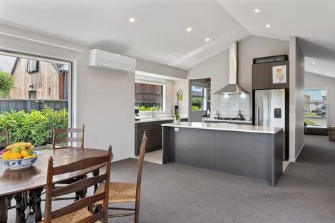 Photo of property in 6 Shearwater Lane, Point Wells, 0986