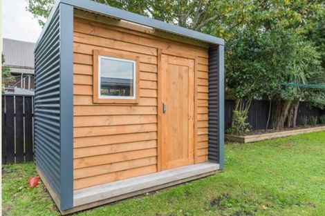 Photo of property in 9 Aorangi Road, Paraparaumu, 5032