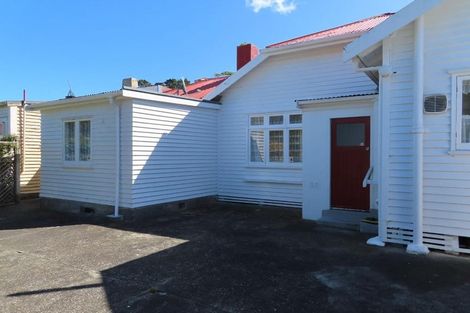 Photo of property in 13 Severn Street, Island Bay, Wellington, 6023