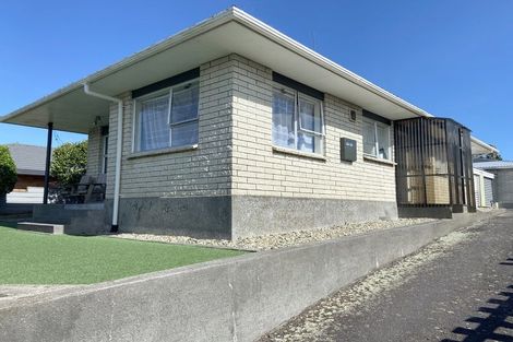 Photo of property in 1/35 Clemow Road, Fitzroy, New Plymouth, 4312