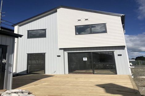 Photo of property in 141 Grove Road, Papakura, 2110