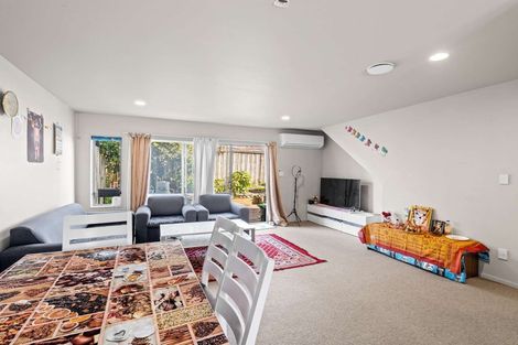 Photo of property in 50a Arawa Street, New Lynn, Auckland, 0600