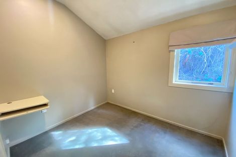 Photo of property in 8a Williams Street, Sunshine Bay, Queenstown, 9300