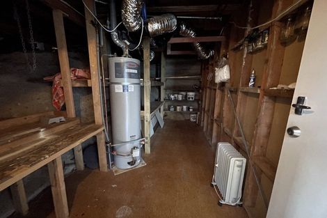 Photo of property in 31 Highbury Road, Highbury, Wellington, 6012